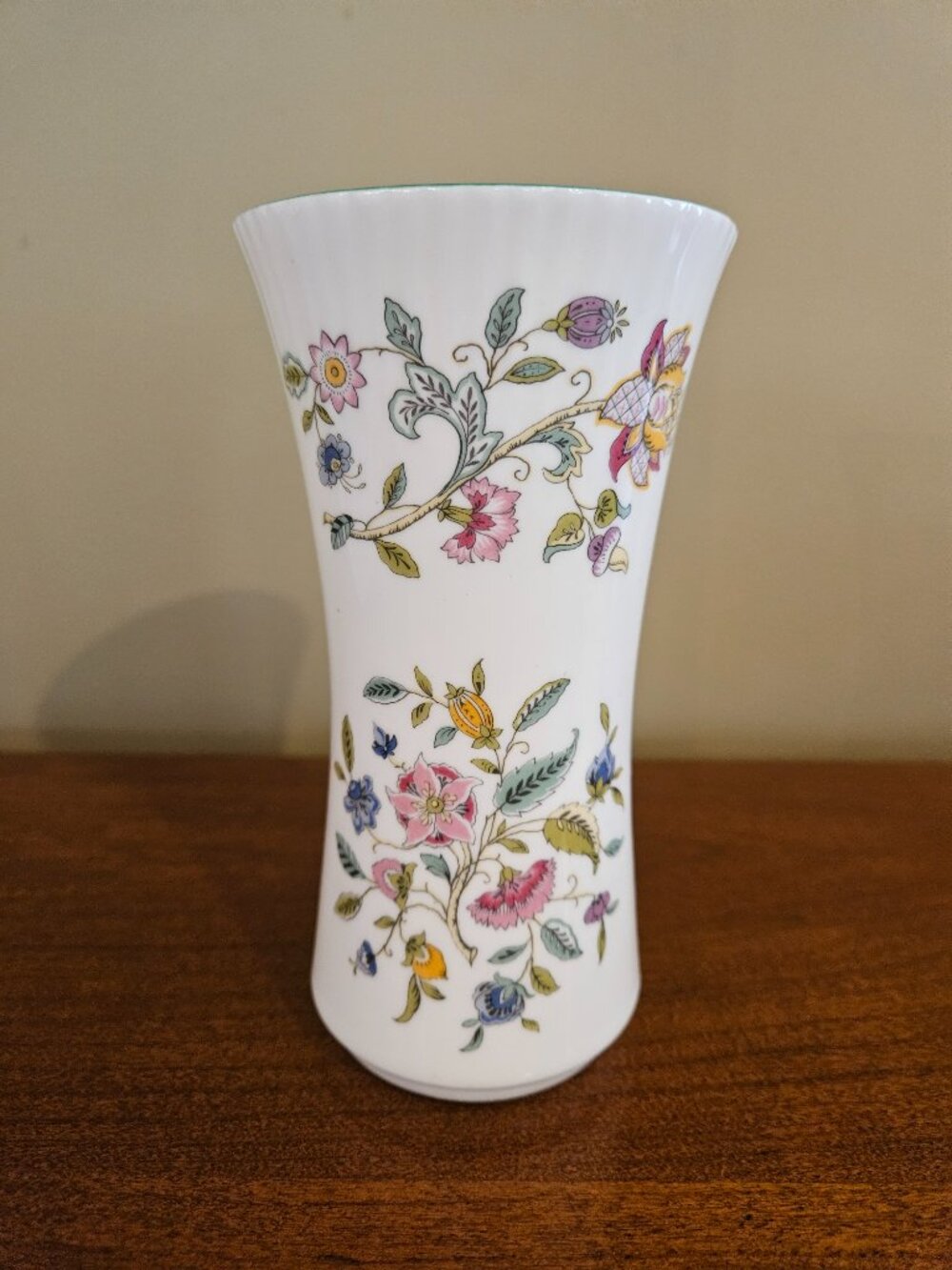 Vintage Minton Haddon Hall 6.25" Fluted White Floral Bone China Vase - England